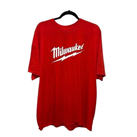Milwaukee red 100% cotton Gildan tee shirt size 2XL - Picture 1 of 4